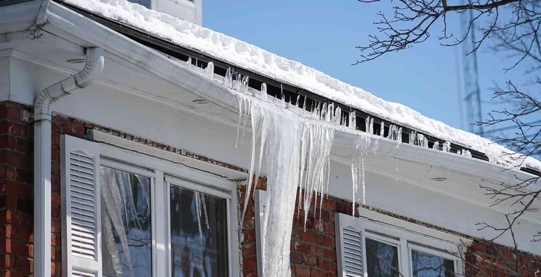 icicle-on-house-roof