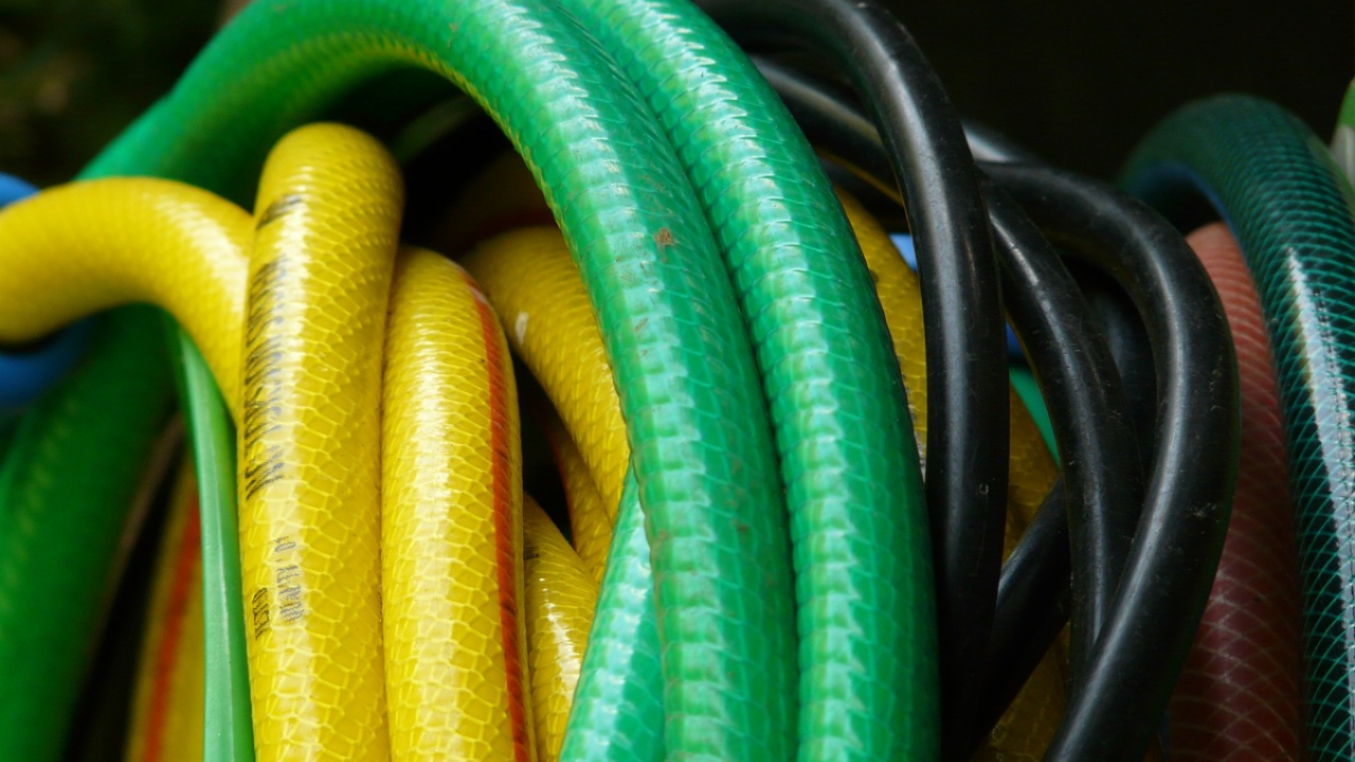 3 Tips For Buying A GOOD Garden Hose